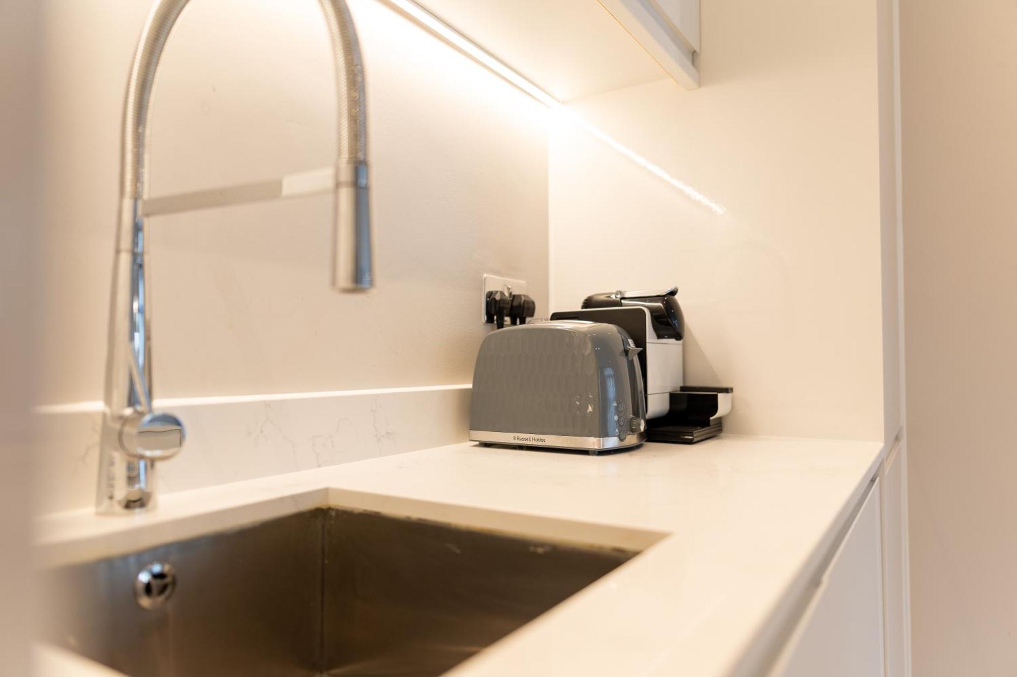Exclusive Cardiff City Centre Apartment المظهر الخارجي الصورة