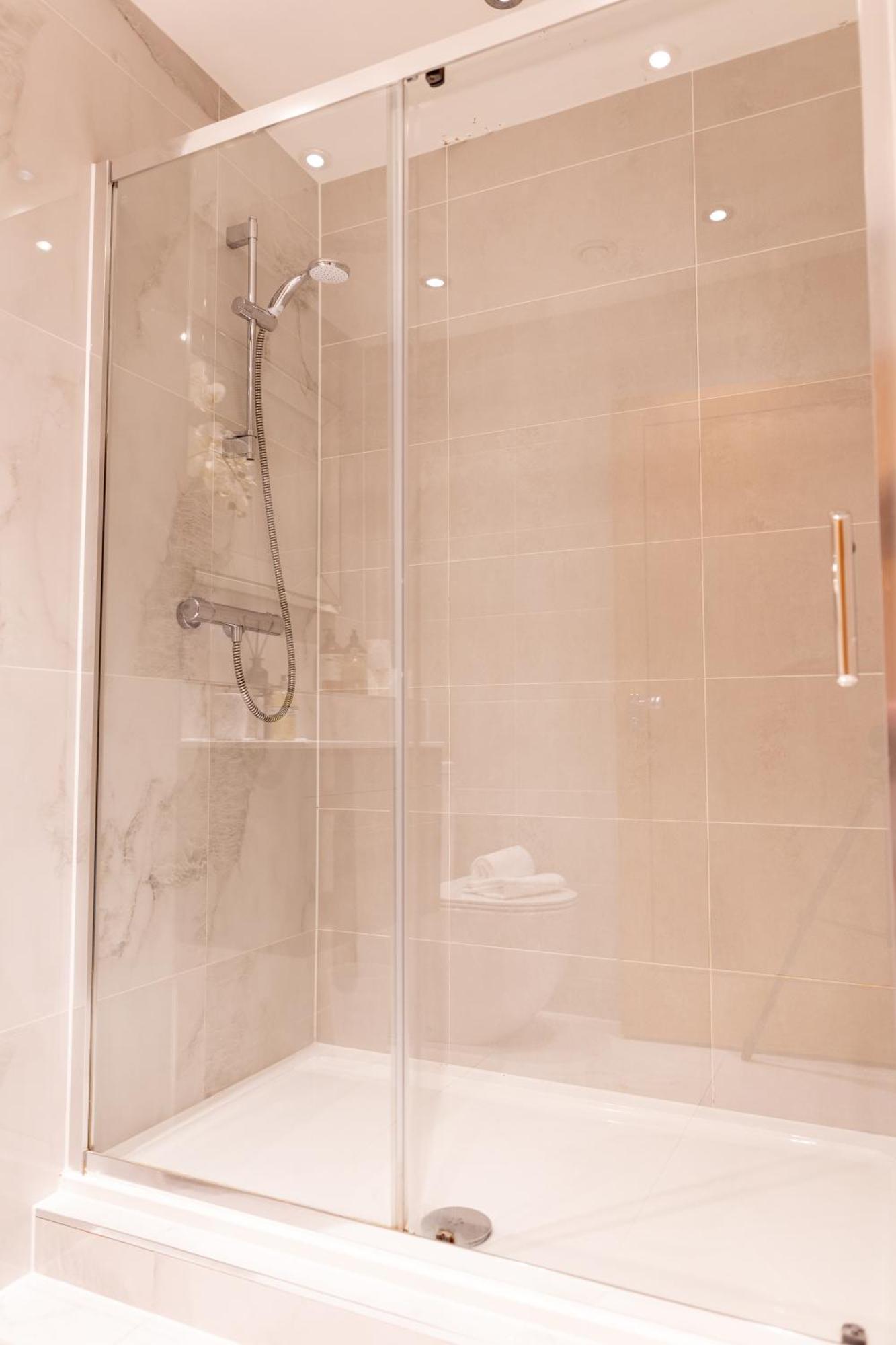 Exclusive Cardiff City Centre Apartment المظهر الخارجي الصورة