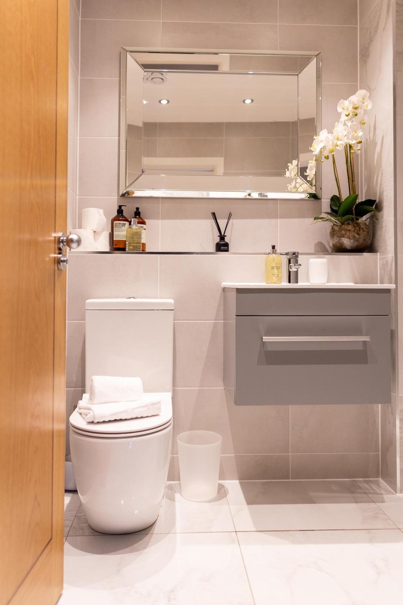 Exclusive Cardiff City Centre Apartment المظهر الخارجي الصورة
